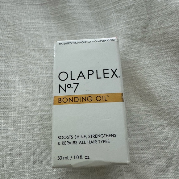 New Olaplex No. 7 Bonding Oil, 1 OZ - Picture 2 of 6